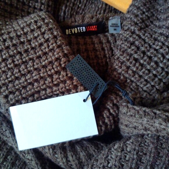 NWT 🌳 FOREST GREEN Cowl Neck Sweater~ by Devoted Luxury Size MED - Picture 3 of 7